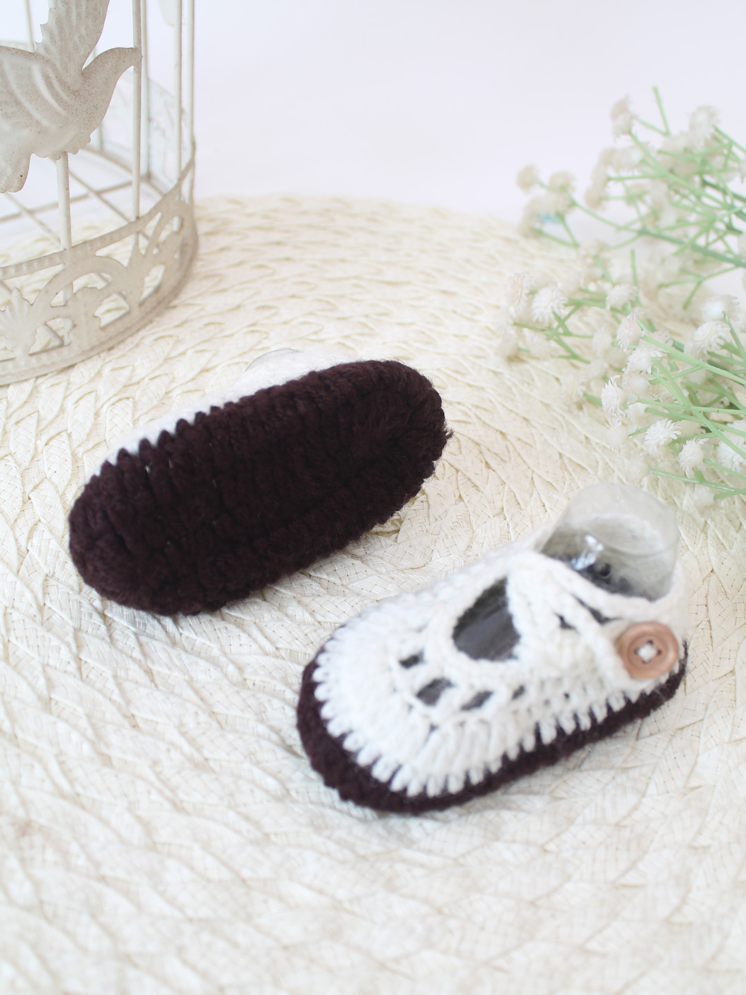 Woonie Crochet Handmade Booties - Cream