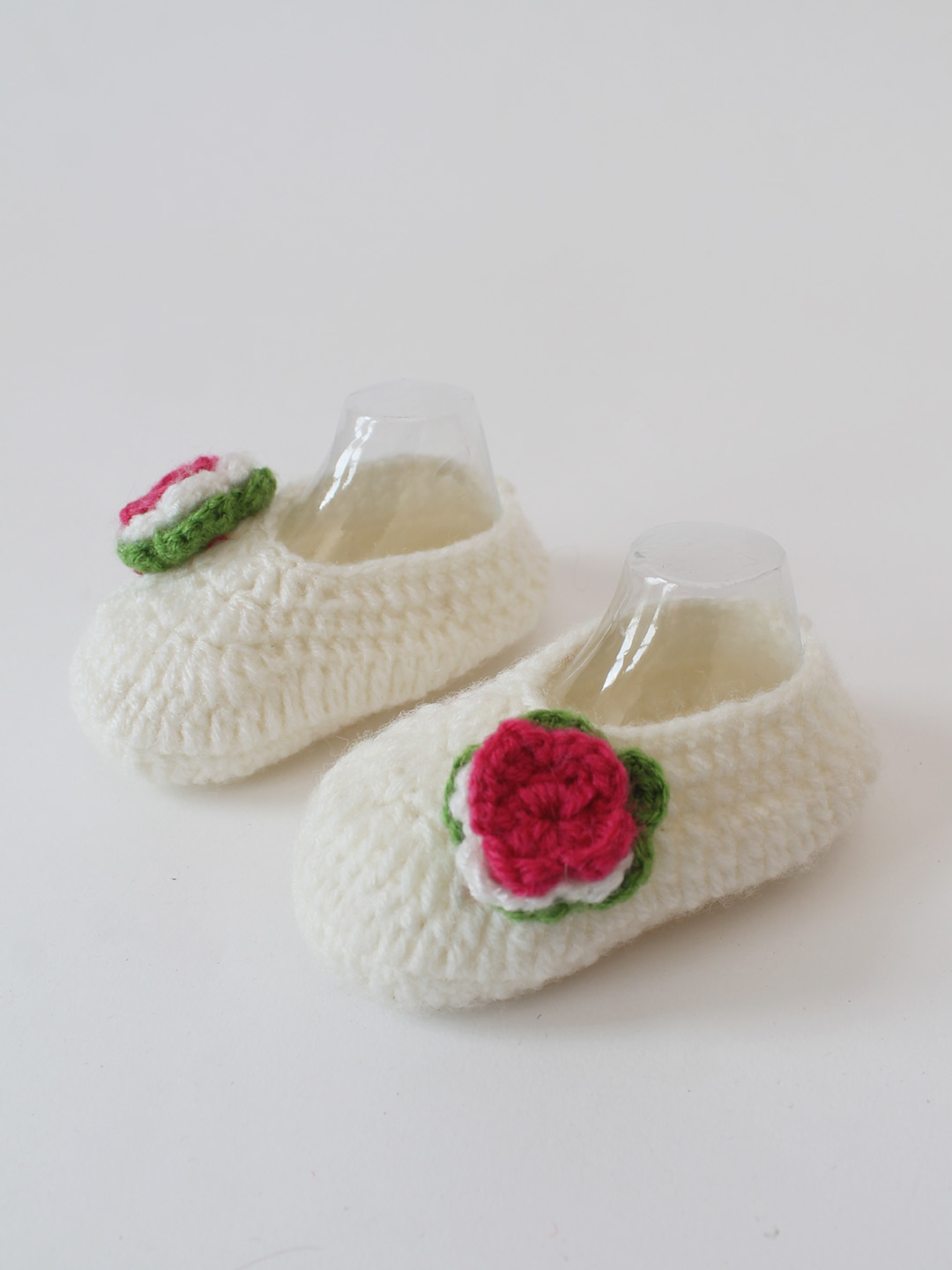 Woonie Crochet Handmade Floral Booties - Cream