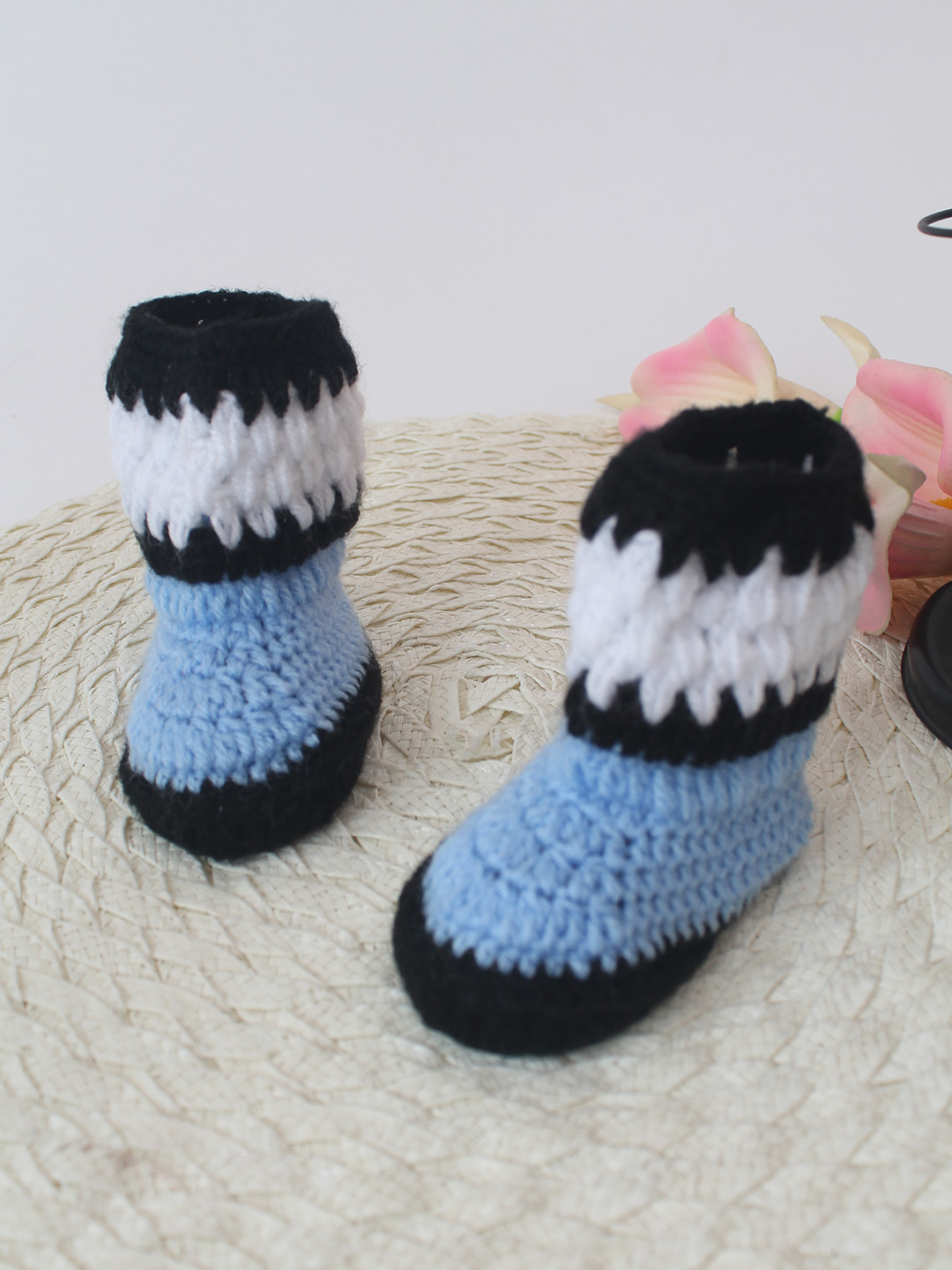 Woonie Crochet Handmade Boots - Blue