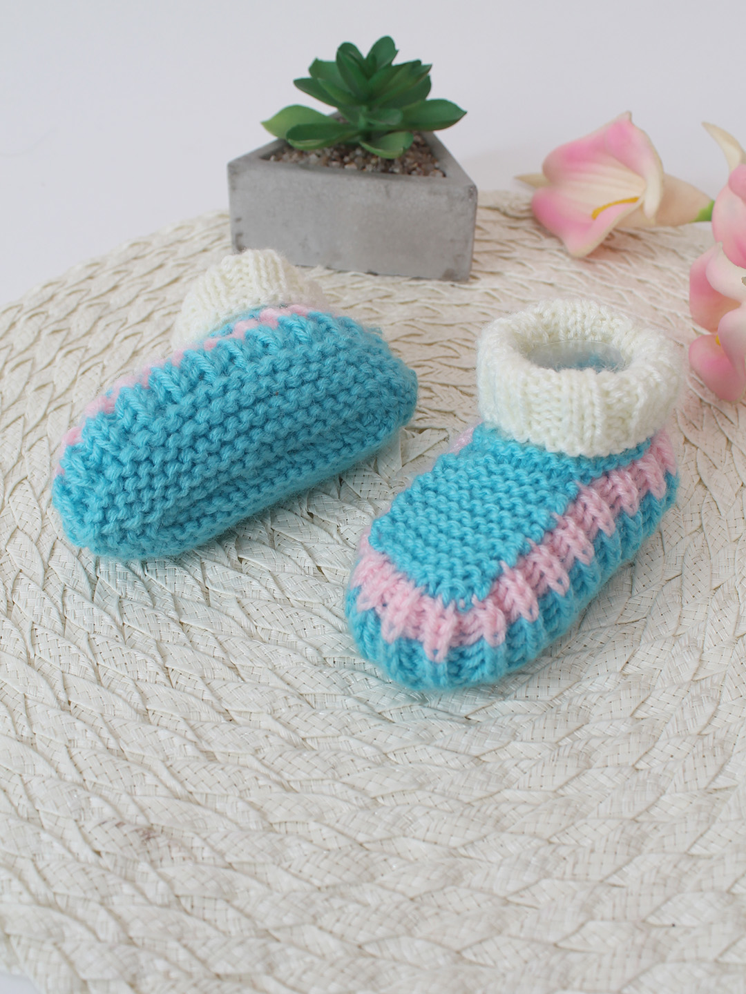 Woonie Handknitted Booties - Blue