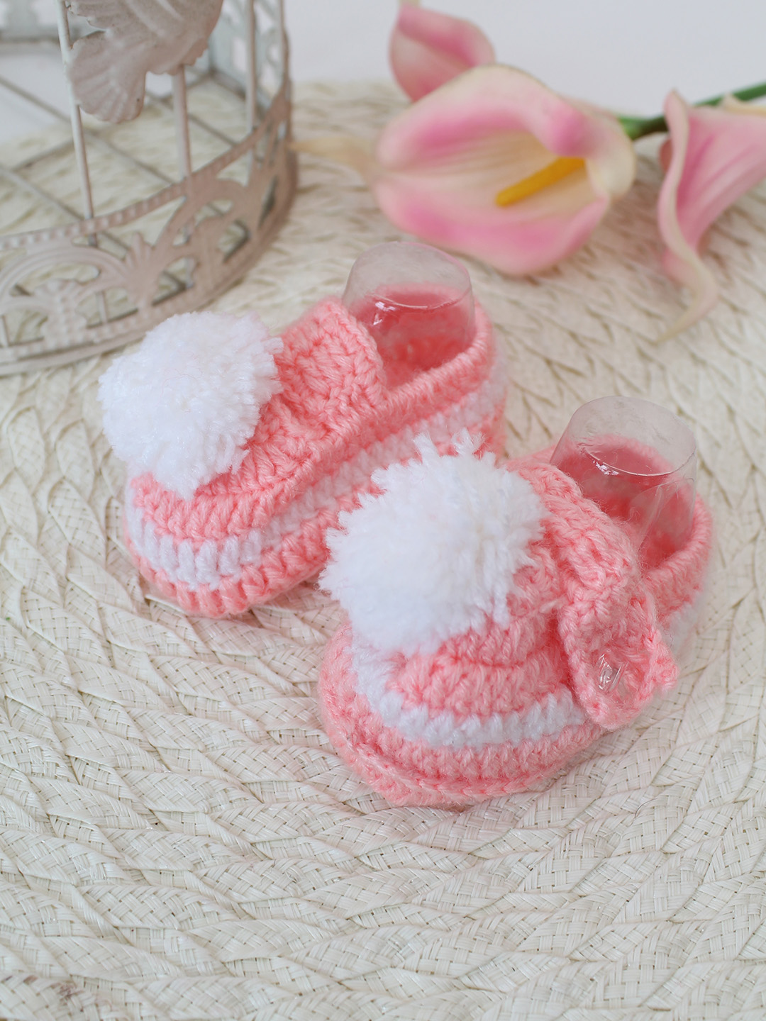 Woonie Crochet Handmade Pom-Pom Booties - Peach