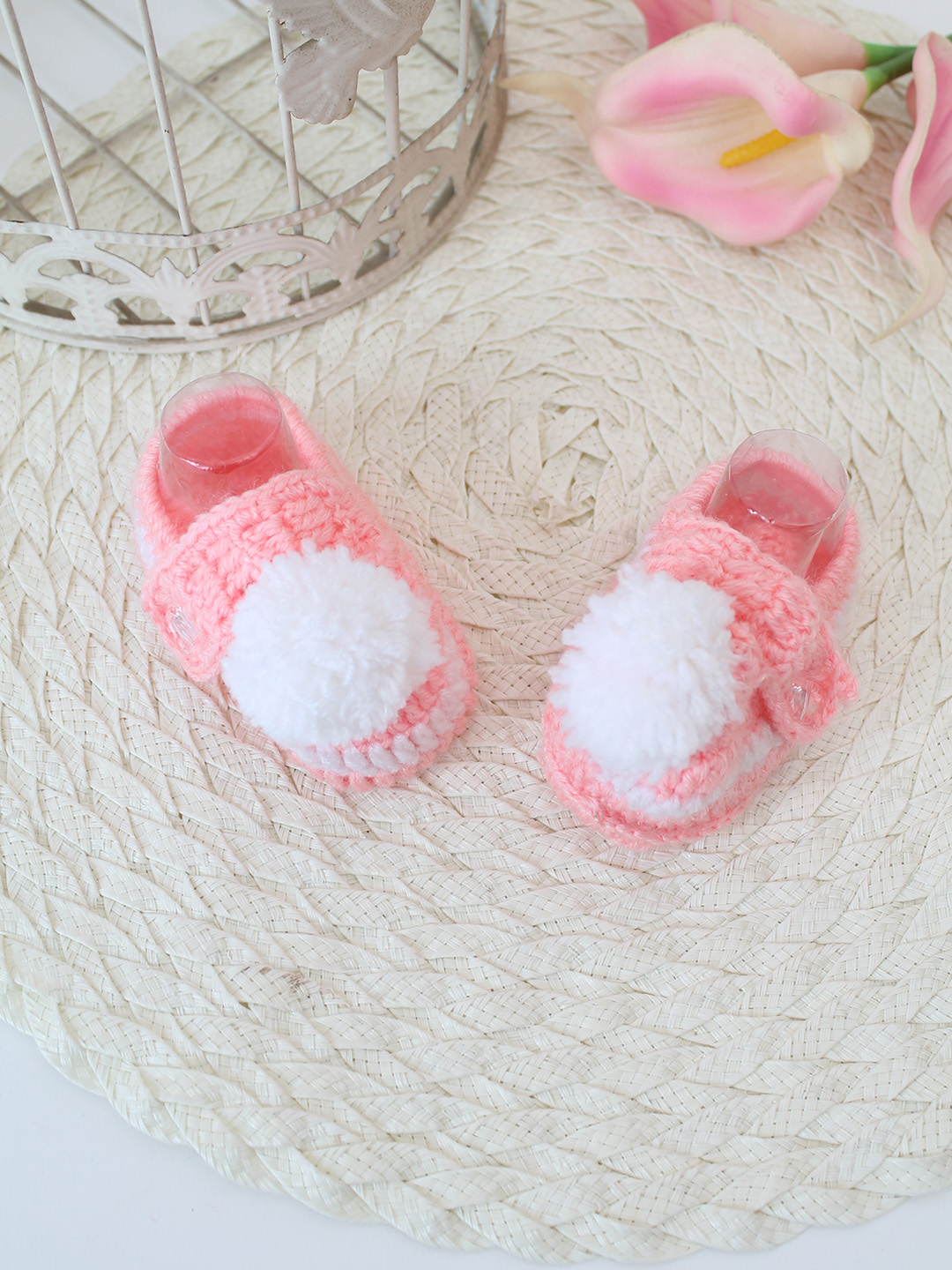 Woonie Crochet Handmade Pom-Pom Booties - Peach