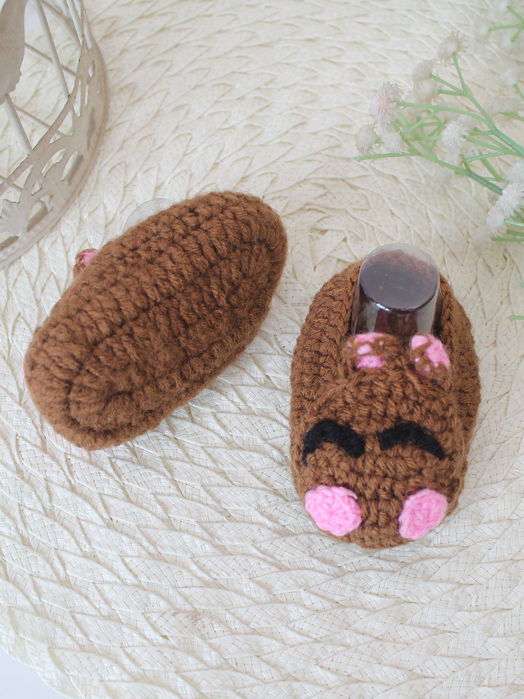 Woonie Crochet Handmade Pig Booties - Brown