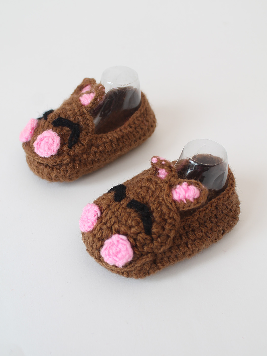 Woonie Crochet Handmade Pig Booties - Brown