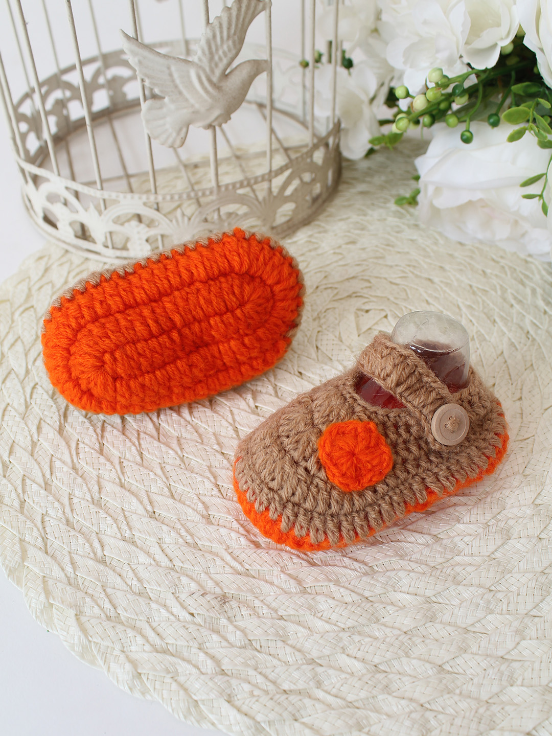 Woonie Crochet Handmade Polka Dot Booties - Beige