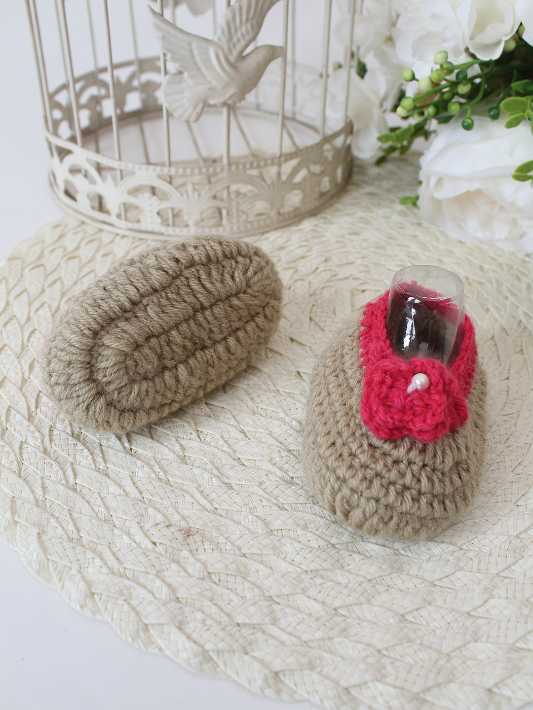 Woonie Crochet Handmade Floral Booties - Beige