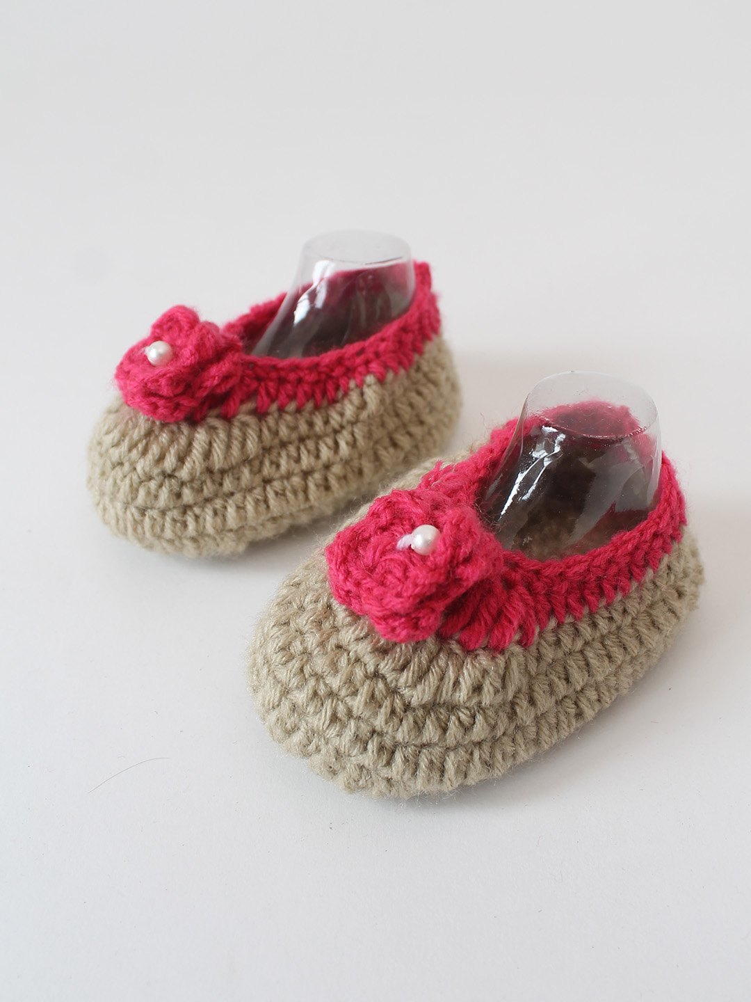 Woonie Crochet Handmade Floral Booties - Beige