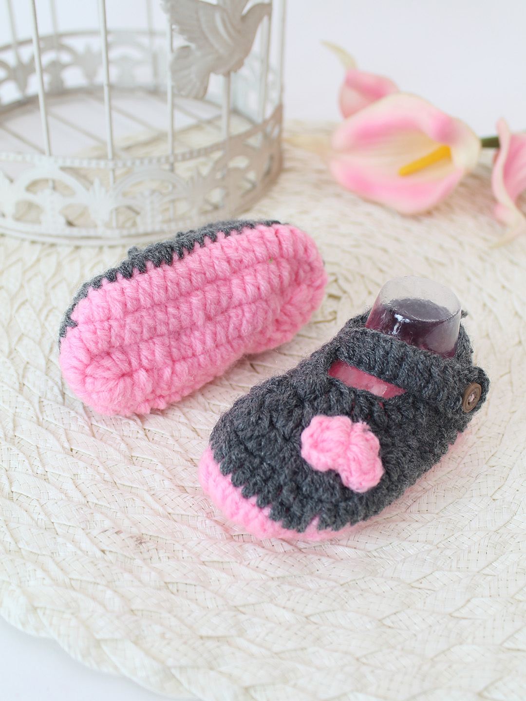Woonie Crochet Handmade Bow Booties - Grey