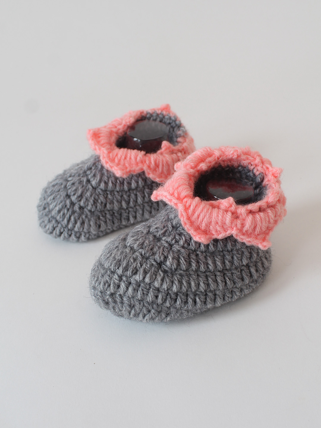 Woonie Crochet Handmade Scallop Detailed Booties - Grey