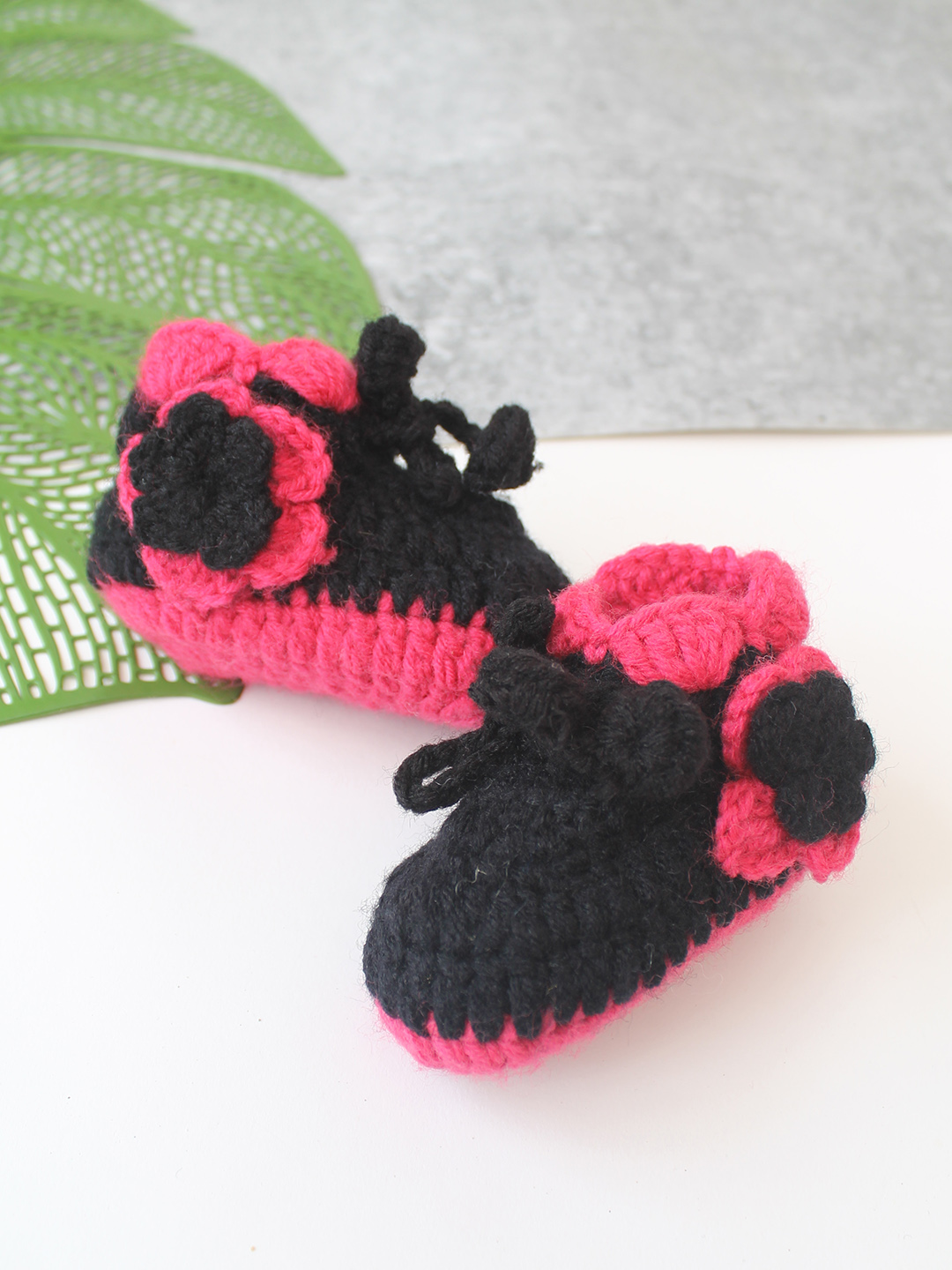 Woonie Handmade Floral Booties - Black