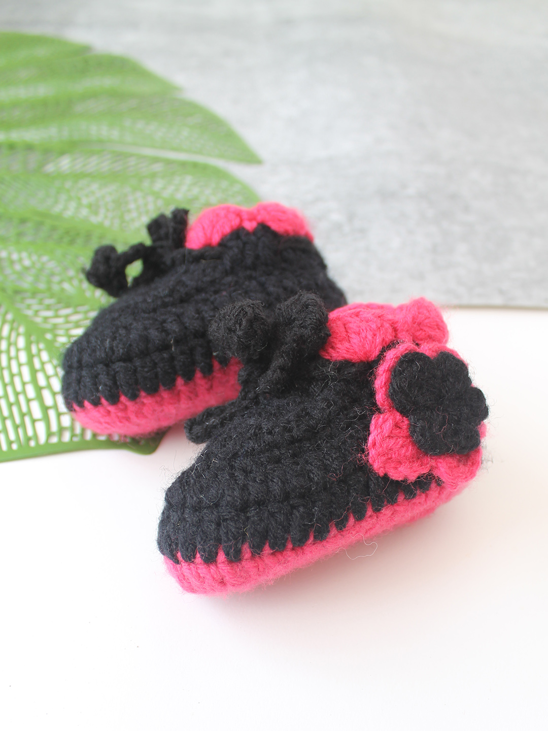 Woonie Handmade Floral Booties - Black