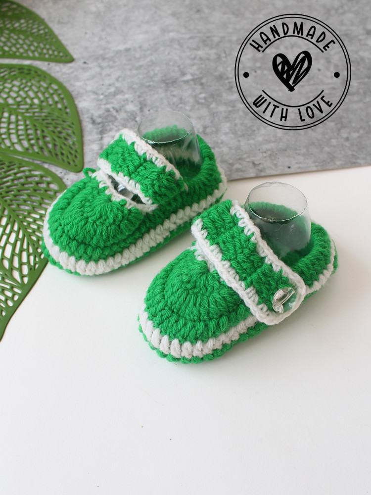 Image of Woonie Handmade Baby Booties - Green