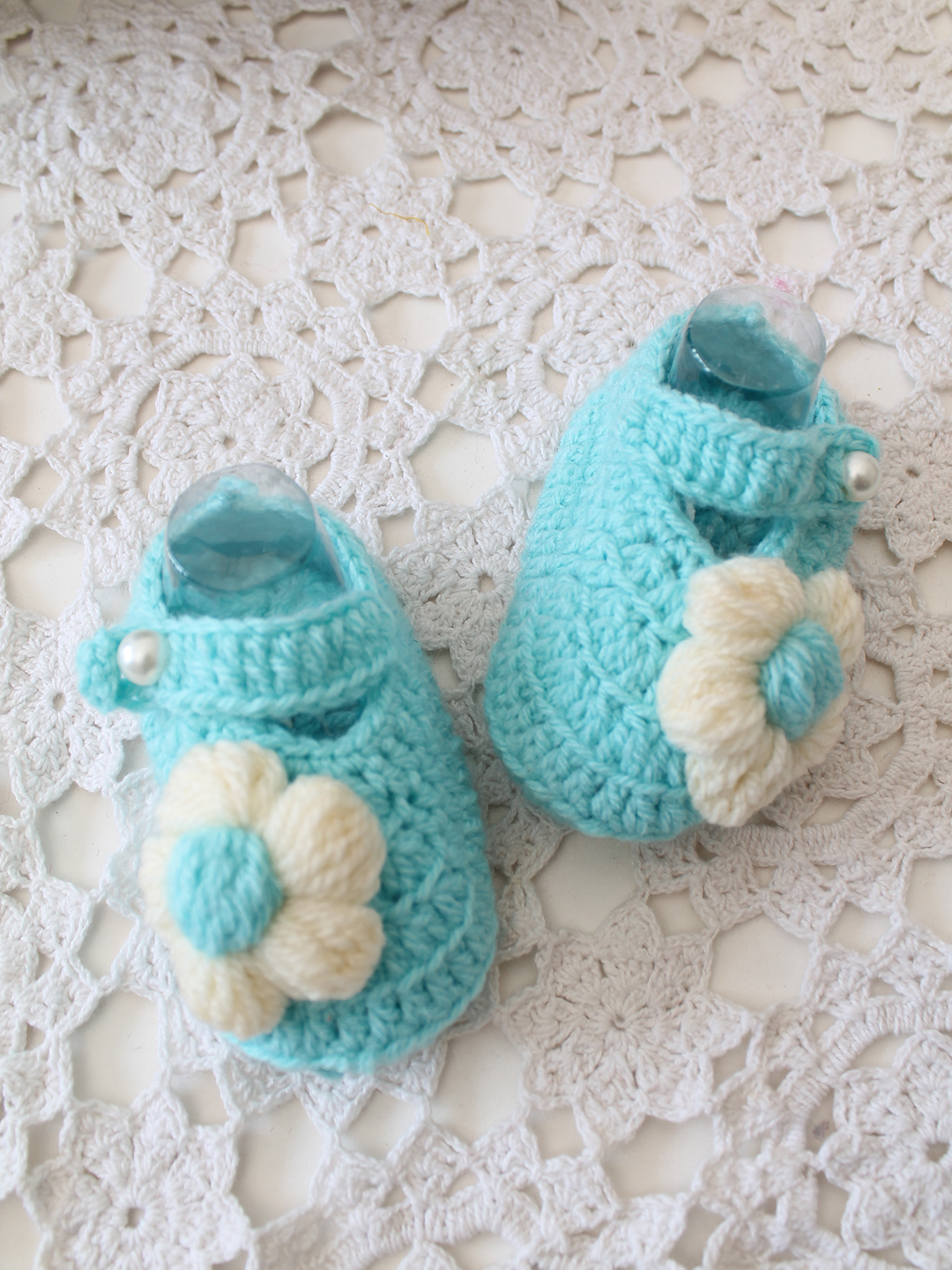 Woonie Handmade Crochet Floral Booties - Sky Blue