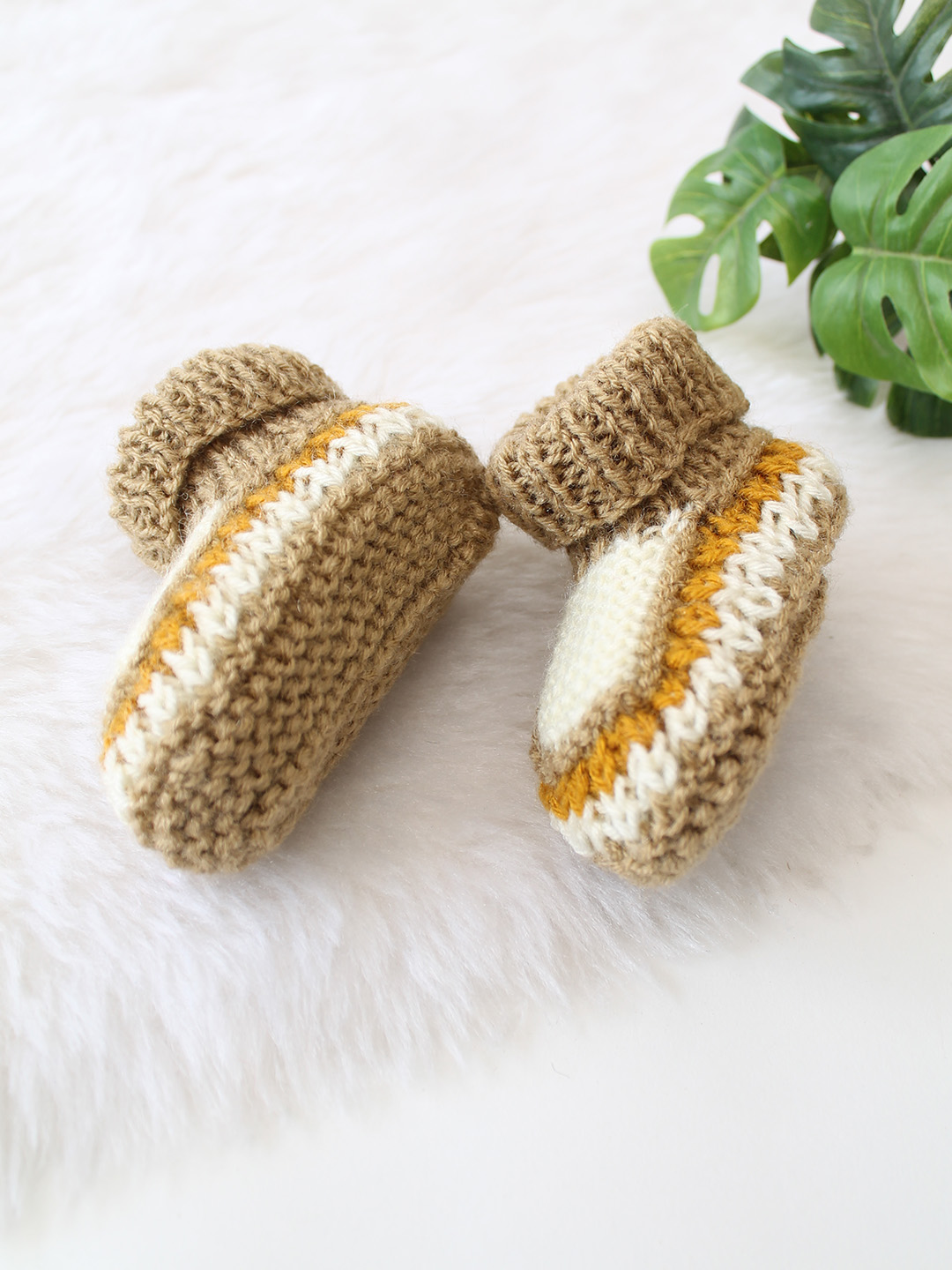 Woonie Handmade Self Design Booties - Multicolor