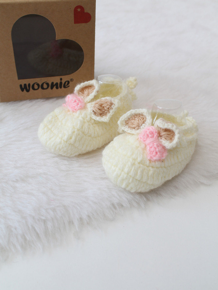 Image of Woonie Handmade Floral Booties - Cream