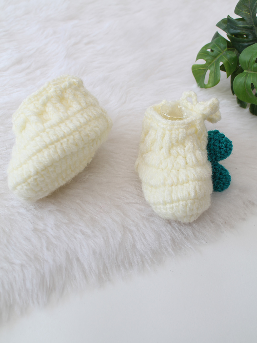 Woonie Handmade Booties - Cream