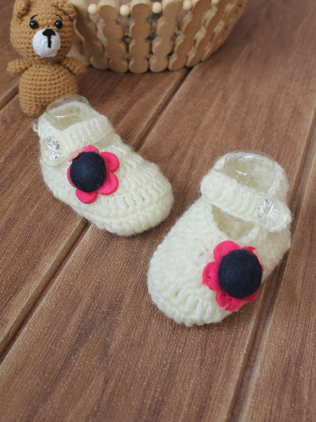 Woonie Handmade Floral Booties - Cream
