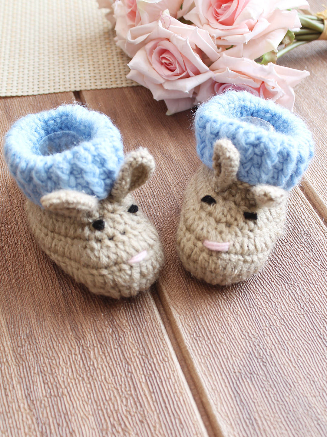 Woonie Rabbit Design Booties - Beige