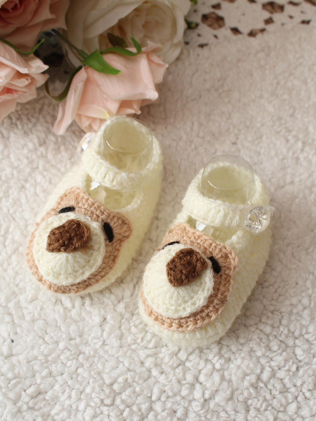 Woonie Bear Designed Handmade Booties - Cream