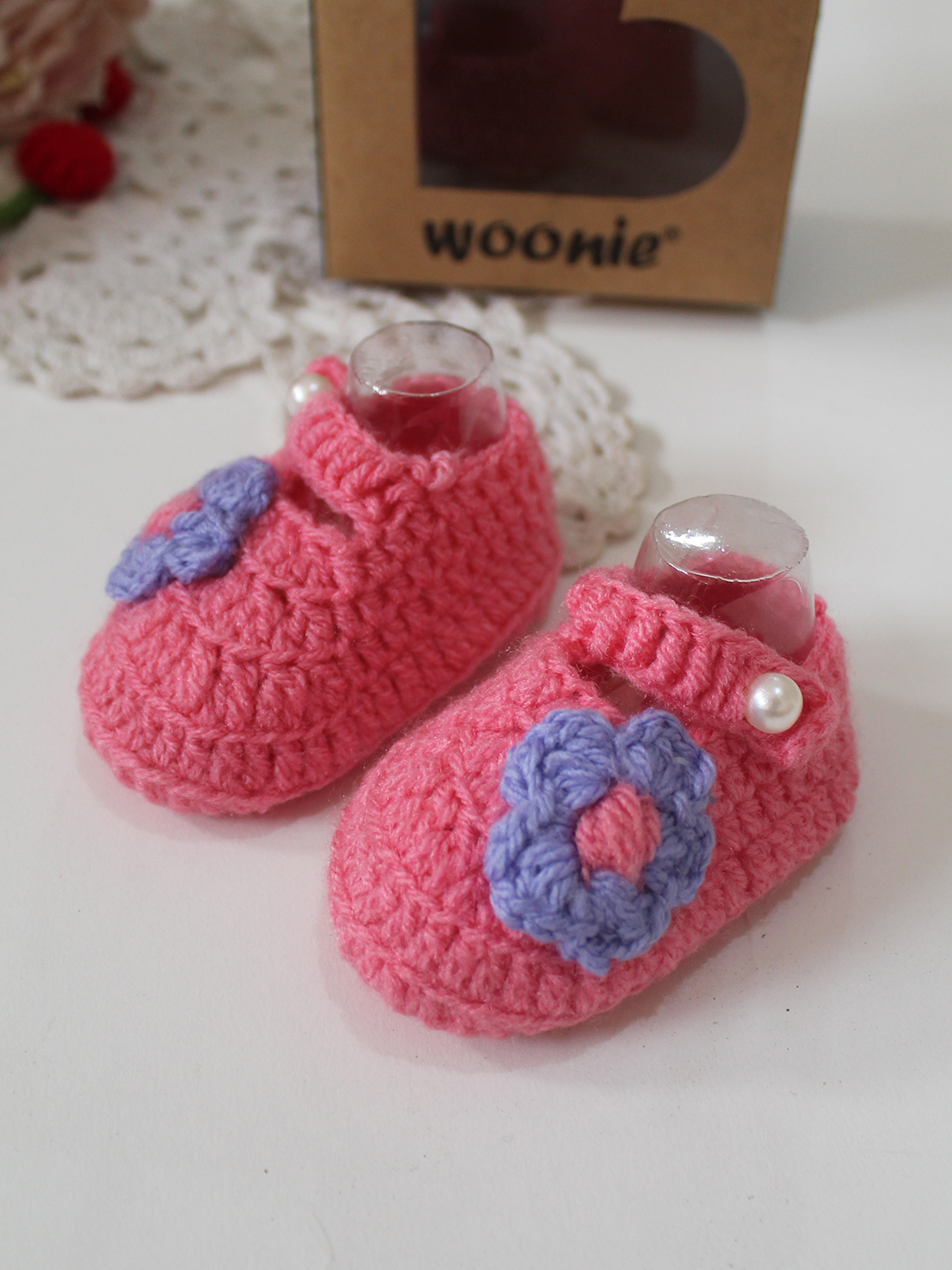Woonie Handmade Crochet Floral Applique Detailed Booties - Pink