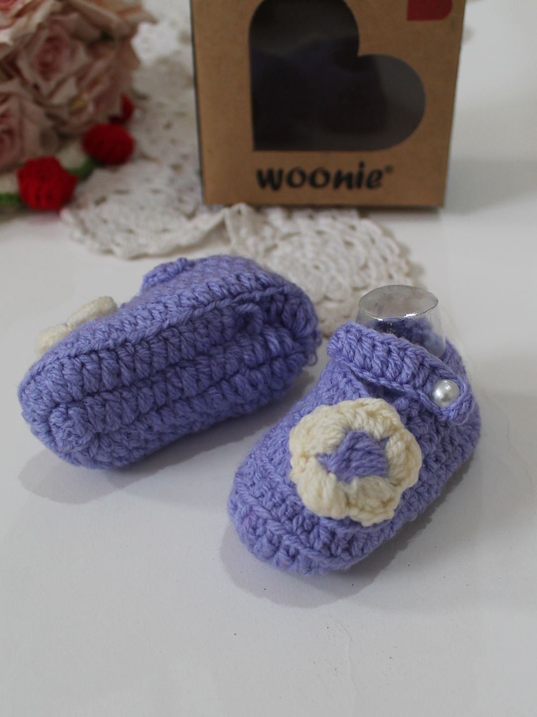 Woonie Handmade Crochet Floral Applique Detailed Booties - Purple