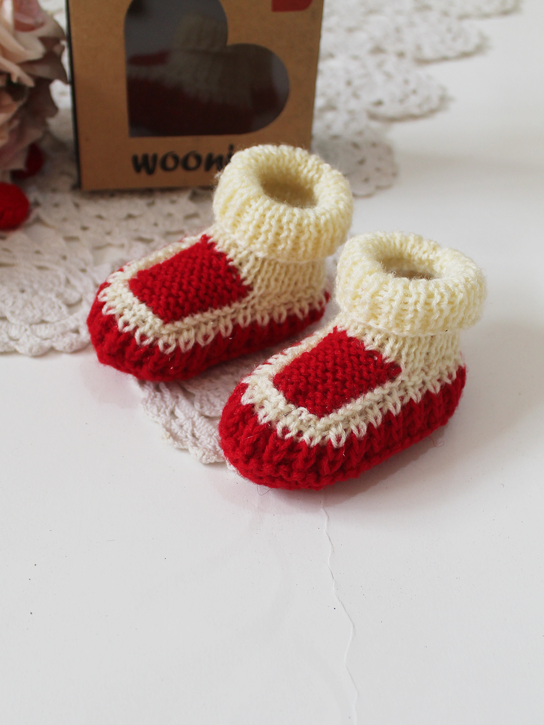 Woonie Handmade Crochet Textured Booties - Red