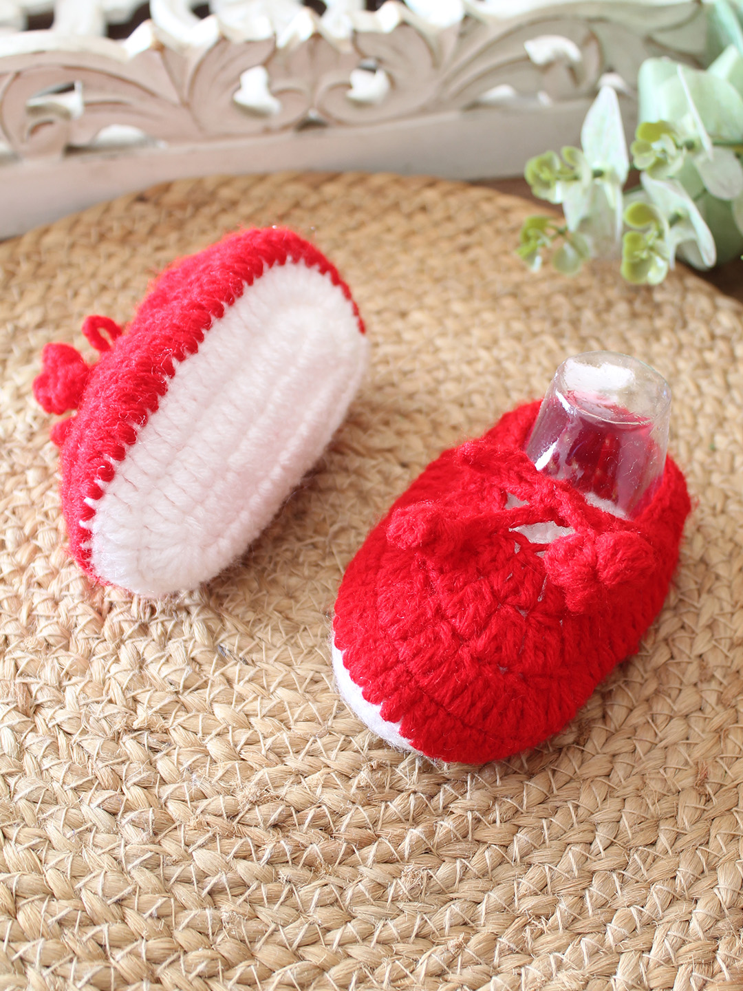 Woonie Crochet Self Design Booties - Red
