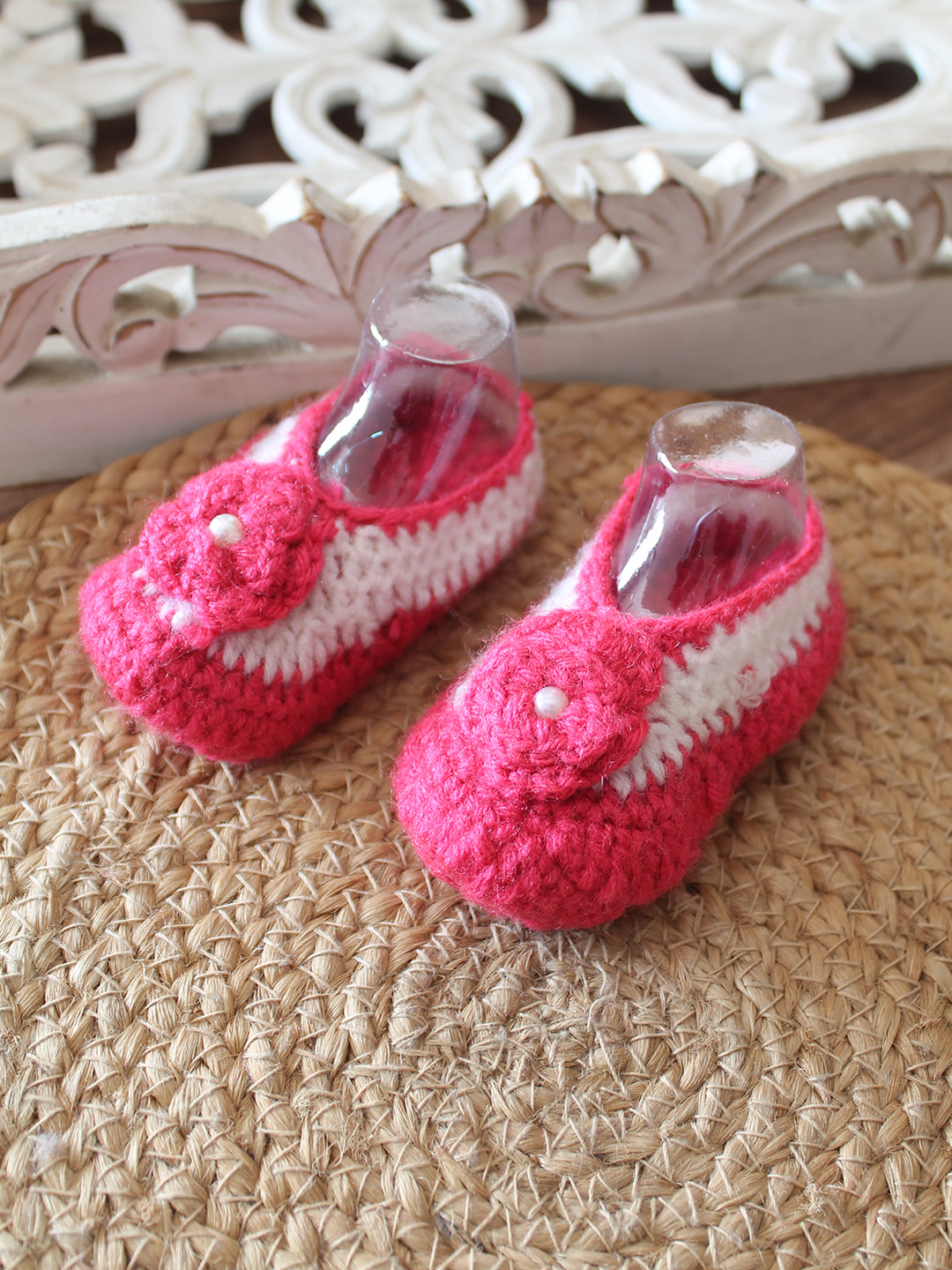 Woonie Crochet Floral Applique Booties - Pink