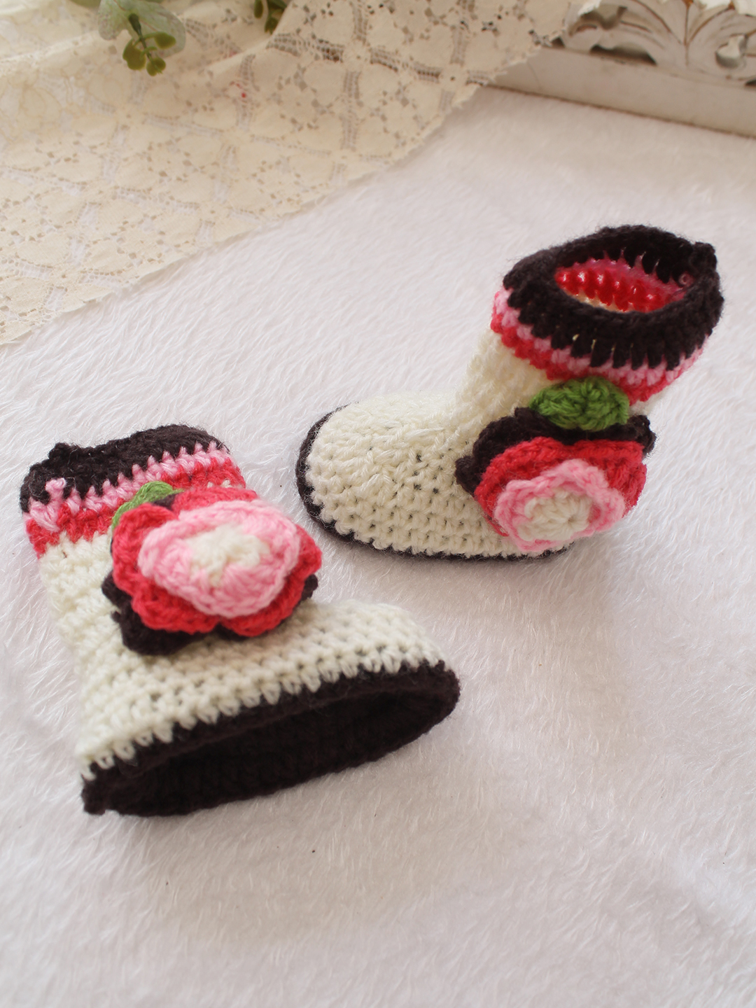 Woonie Crochet Floral Applique Booties - Multicolor