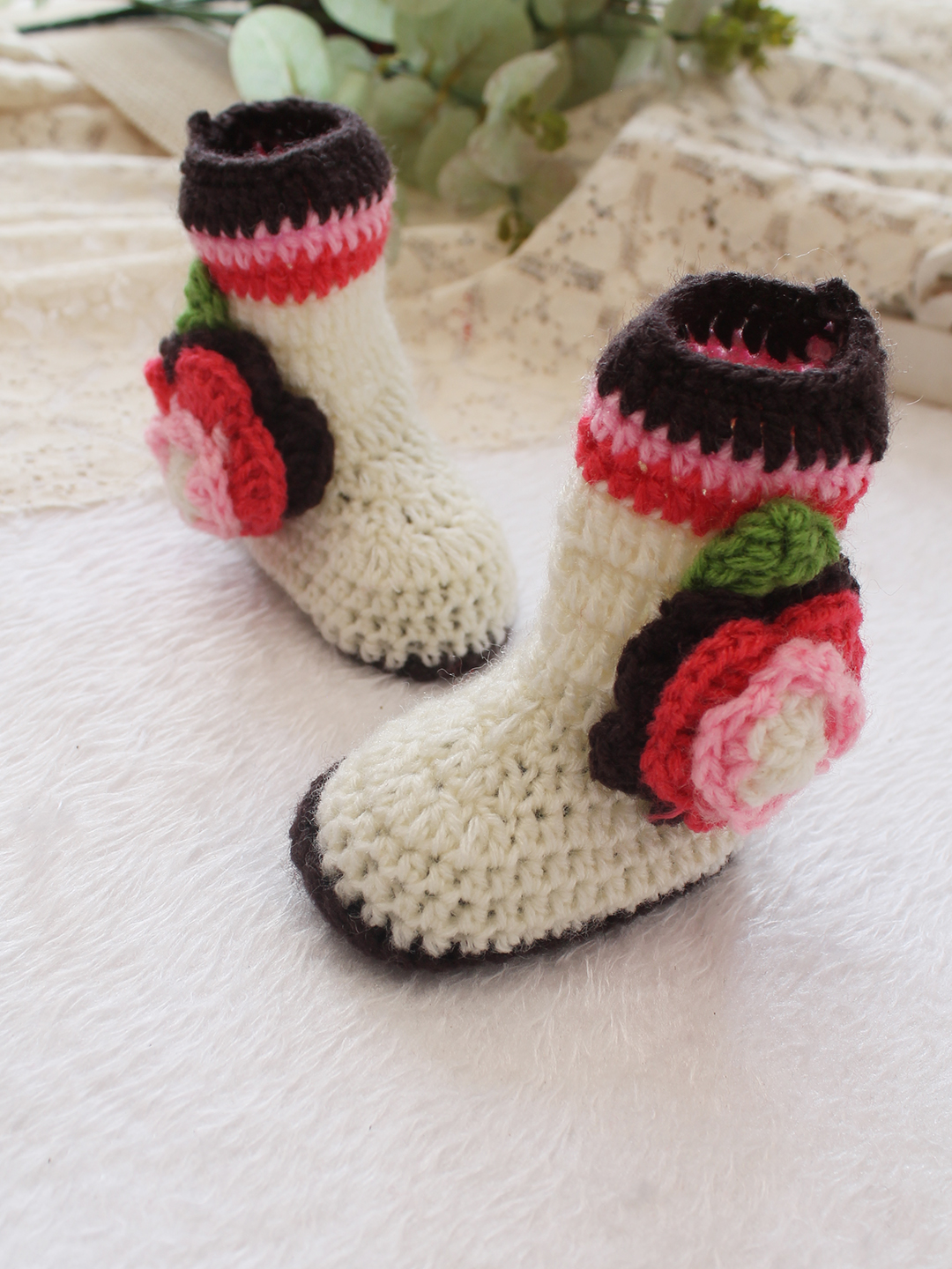 Woonie Crochet Floral Applique Booties - Multicolor
