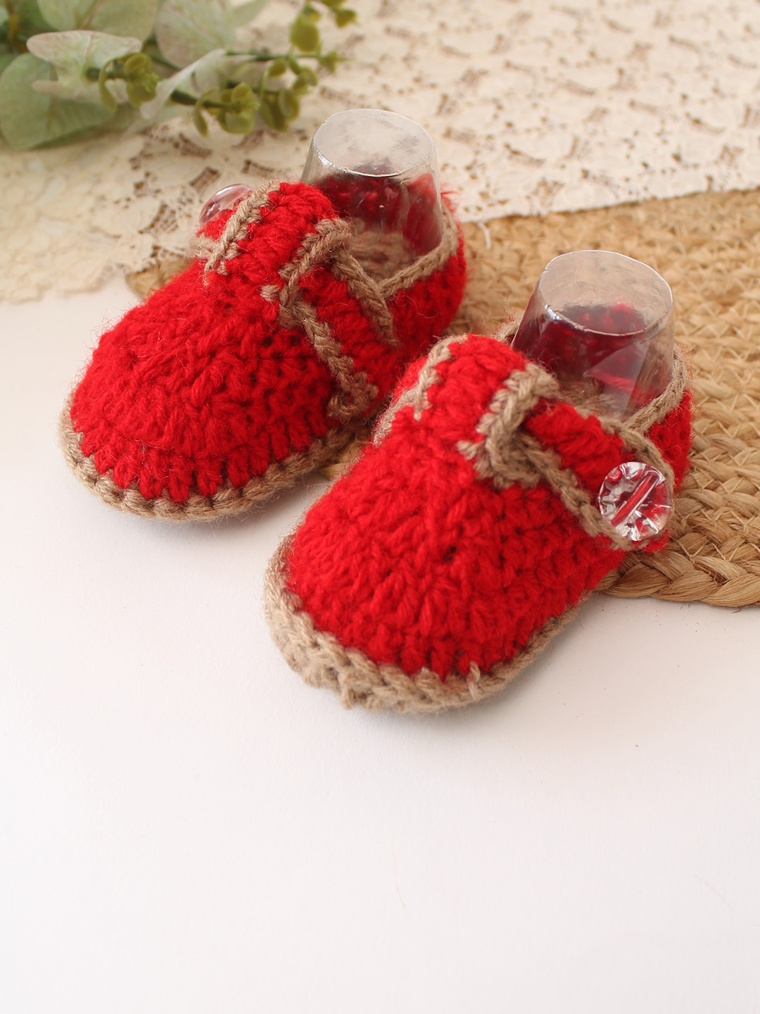 Woonie Crochet Self Design Booties - Red