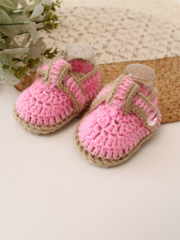 Image of Woonie Crochet Self Design Booties - Pink