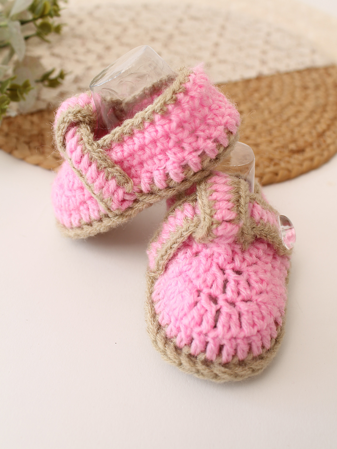 Woonie Crochet Self Design Booties - Pink