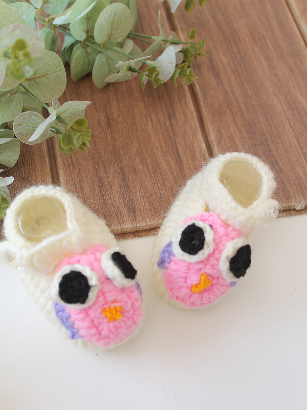 Woonie Crochet Owl Designed Booties - Cream