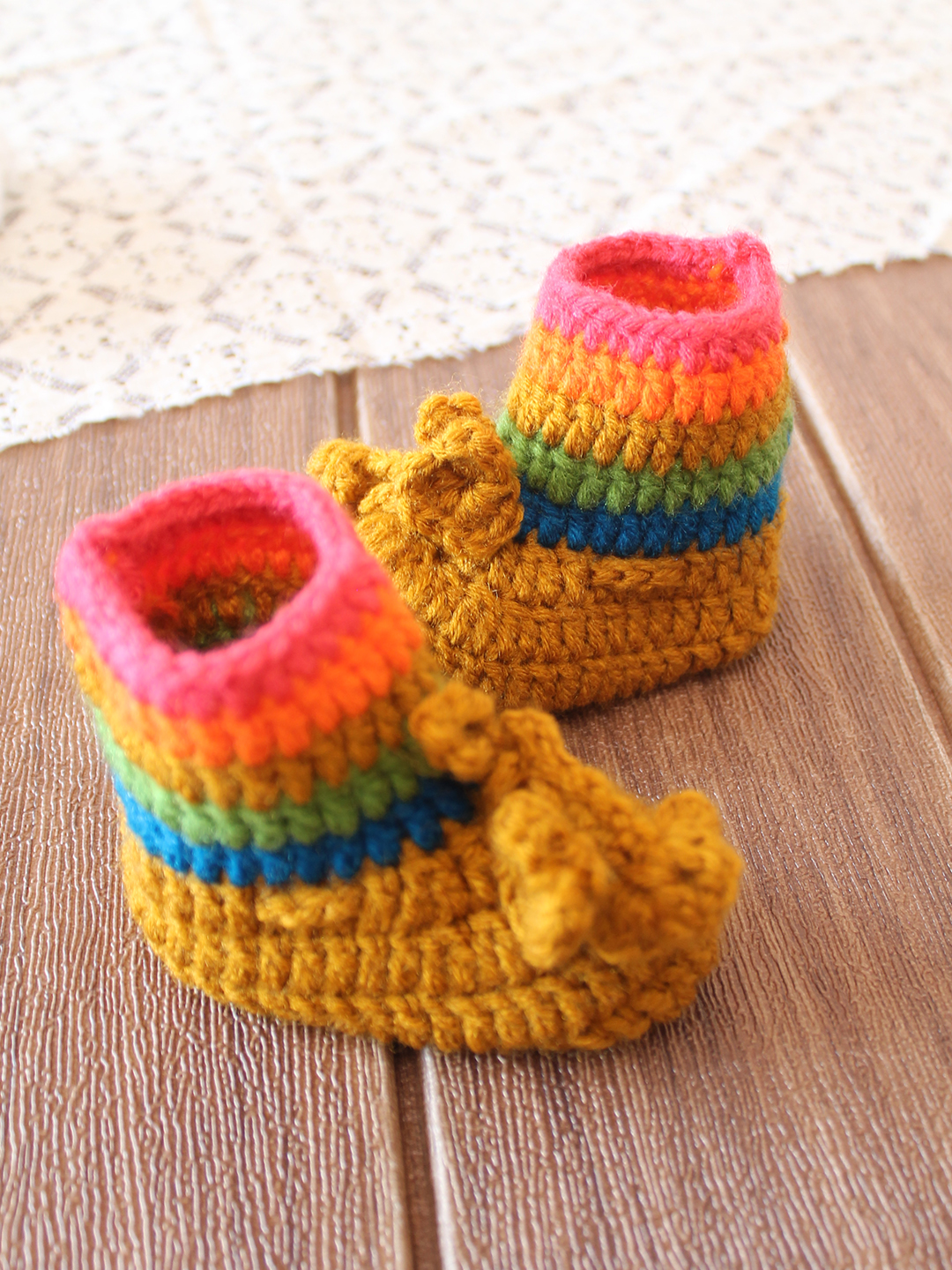 Woonie Crochet Self Design Booties - Multicolor