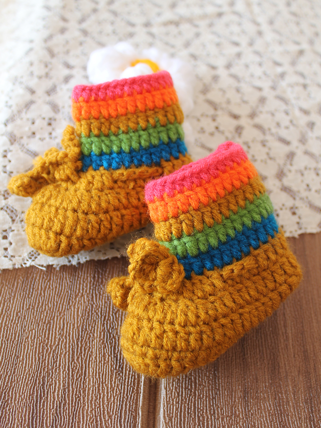 Woonie Crochet Self Design Booties - Multicolor