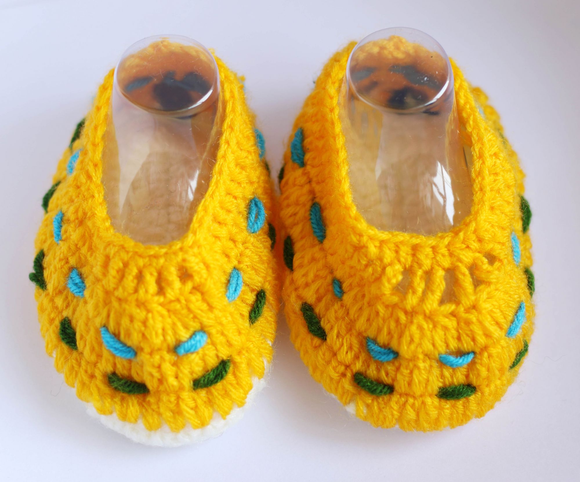 Woonie Yellow Handmade Woolen Booties