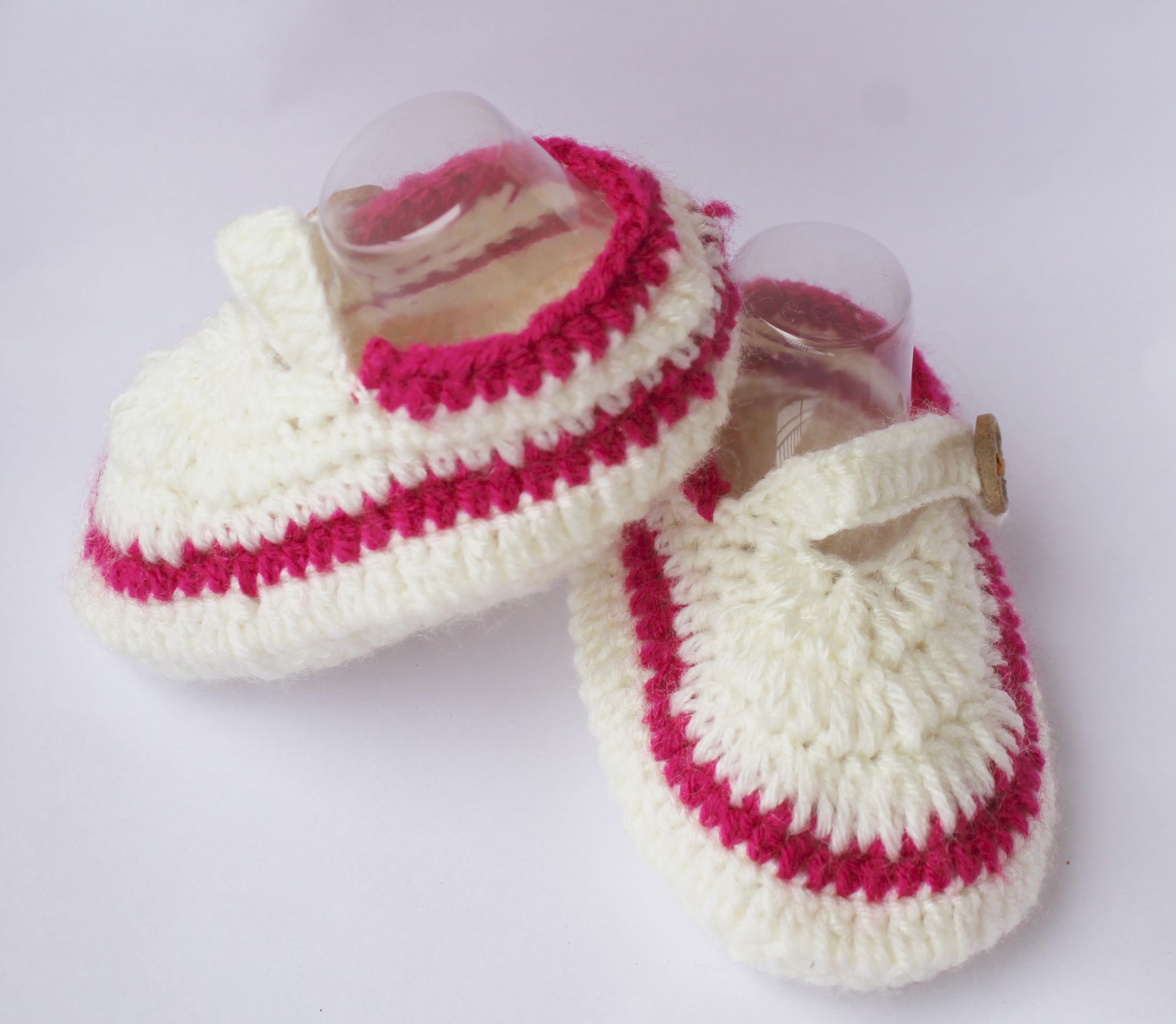 Woonie Off-White Handmade Woolen Booties