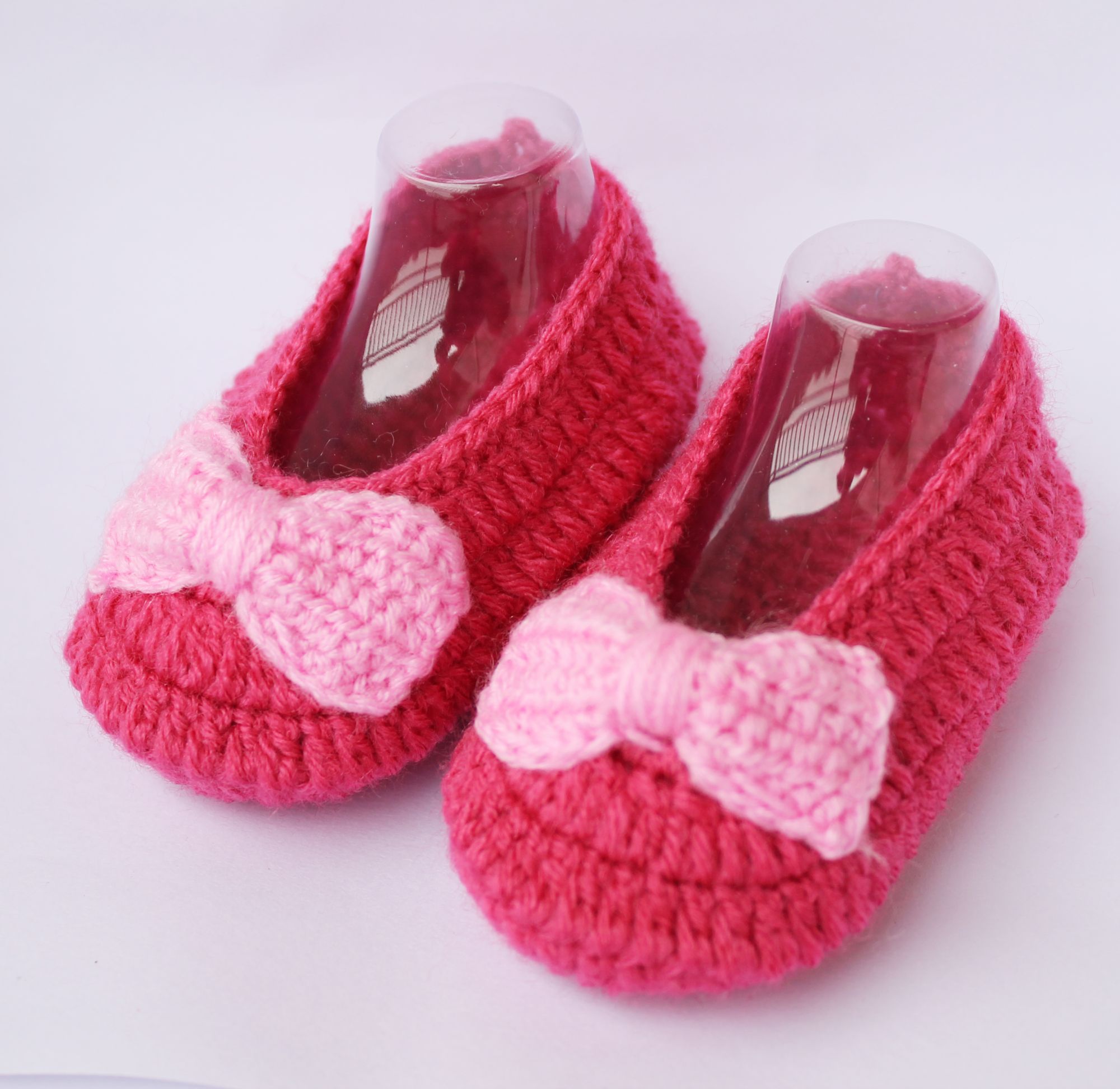 Woonie Pink Bow Handmade Woolen Booties