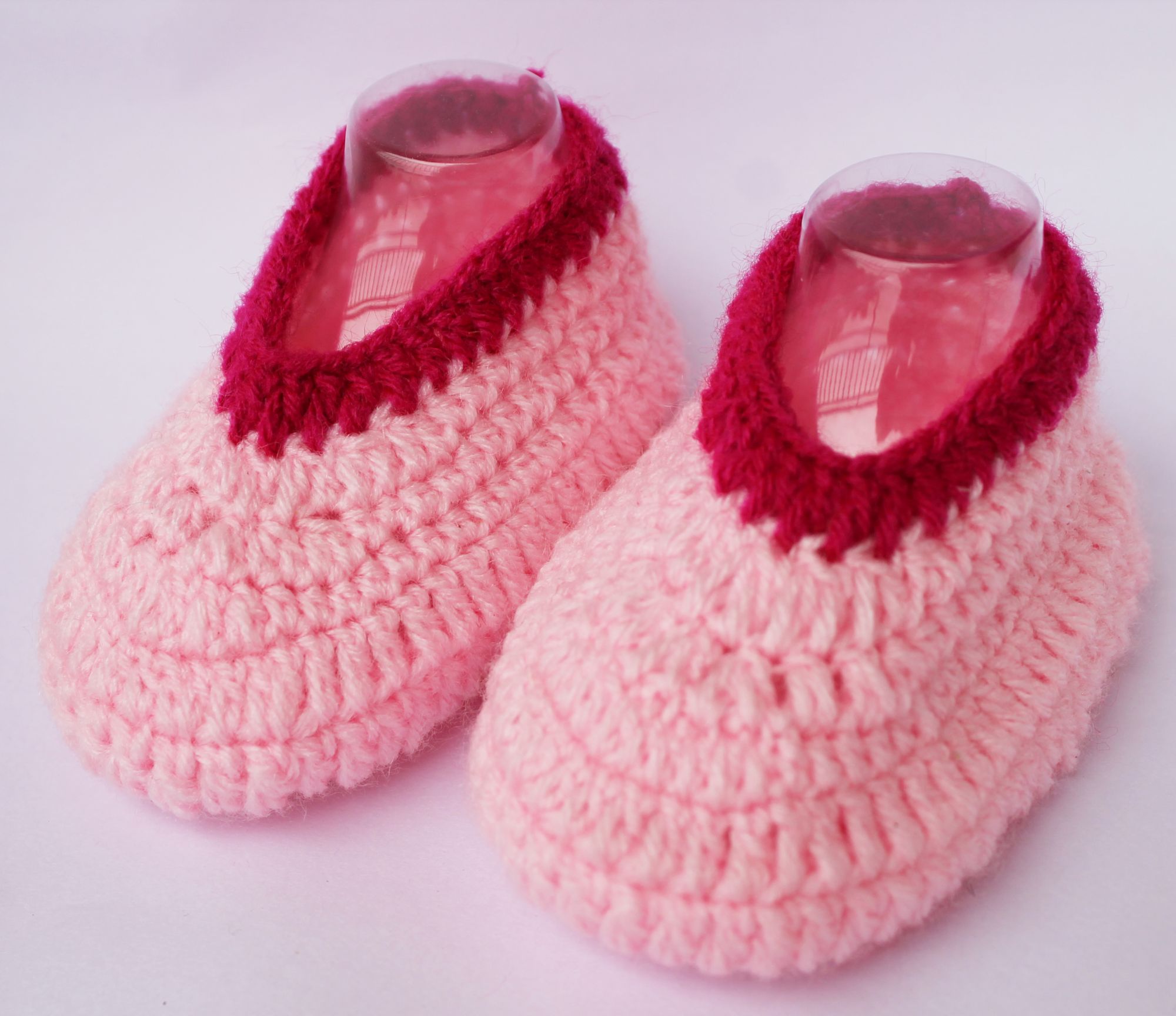 Woonie Peach Handmade Woolen Booties