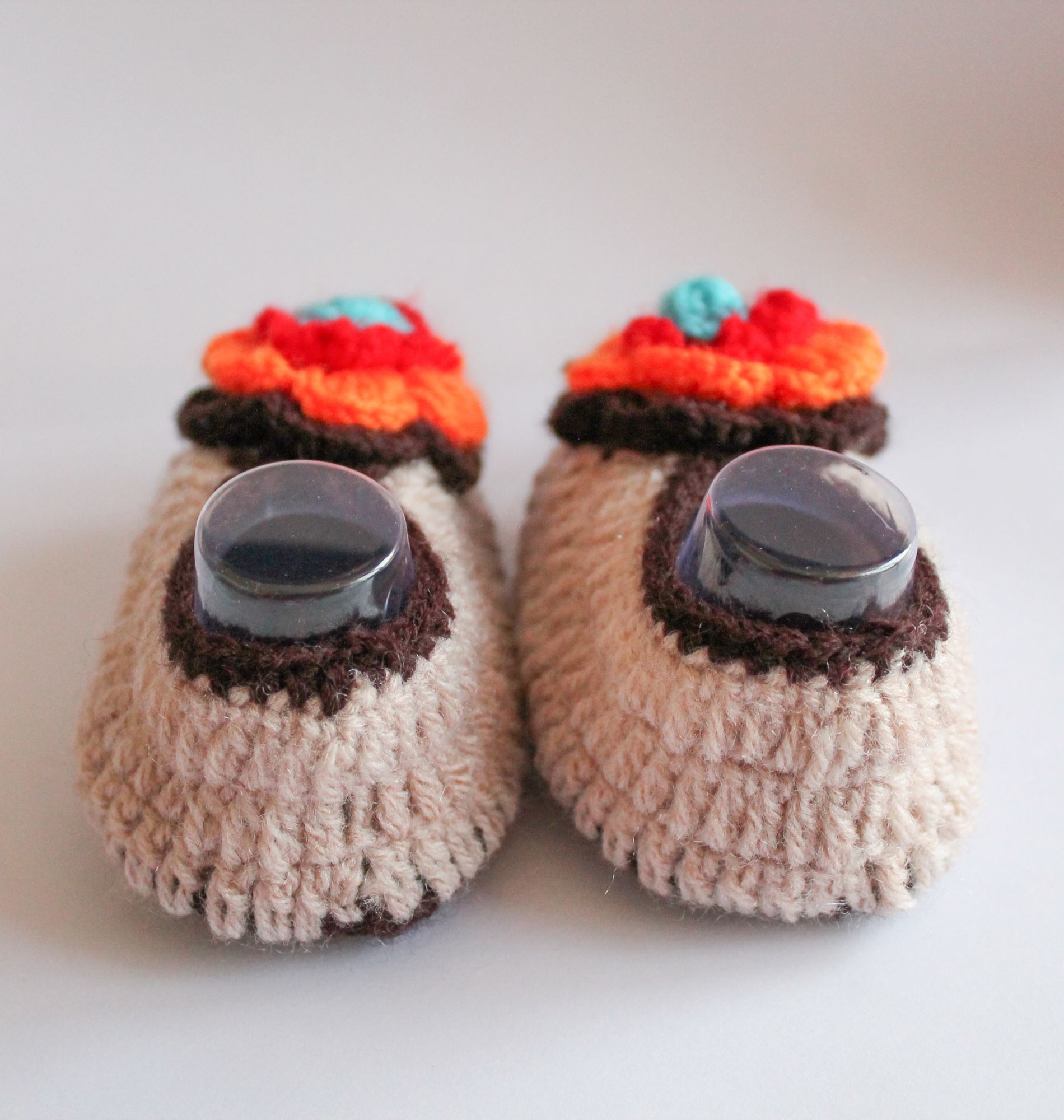 Woonie Brown Flower Applique Handmade Woolen Booties for Kids