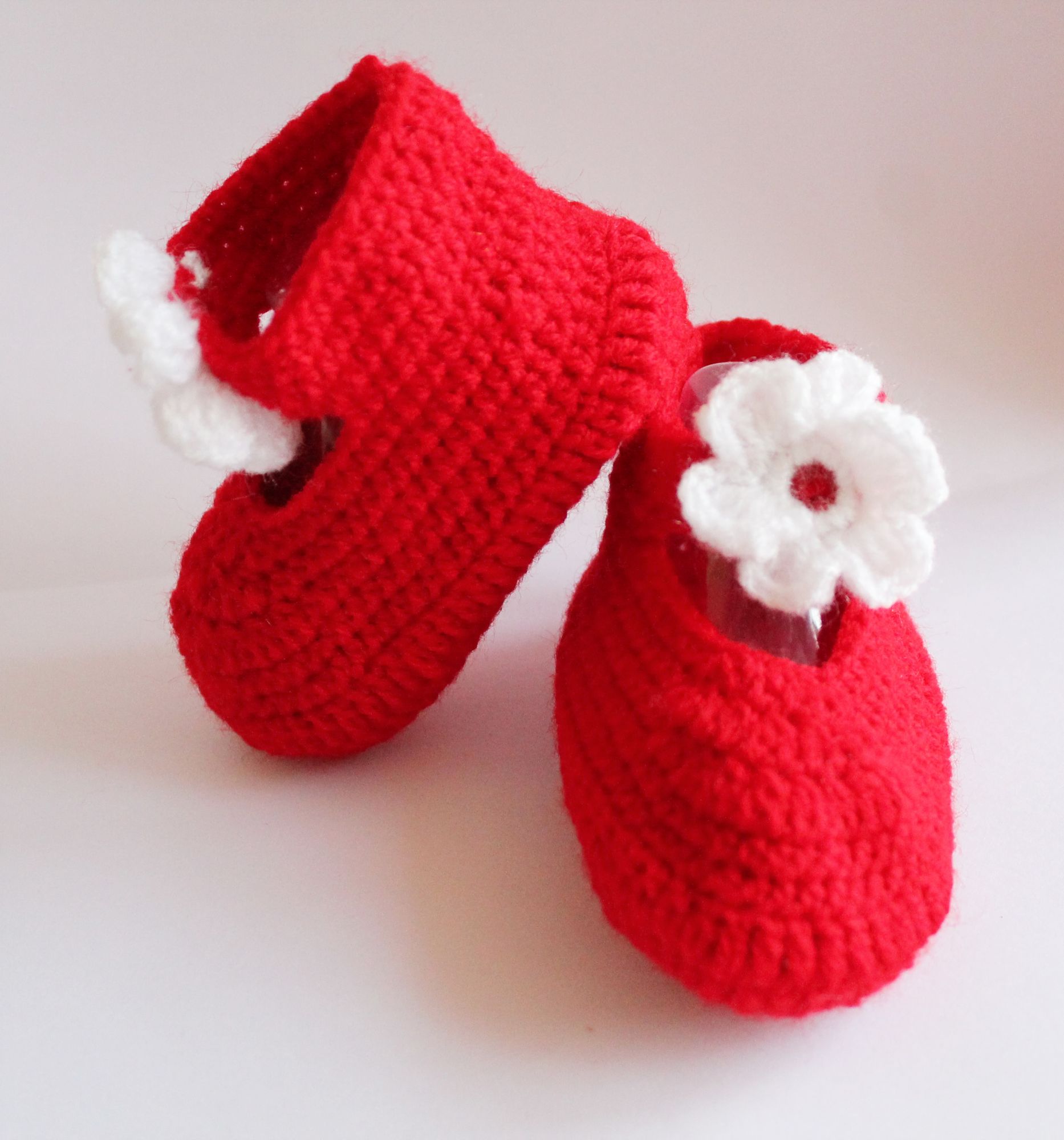 Woonie Red Flower Applique Handmade Woolen Booties for Kids
