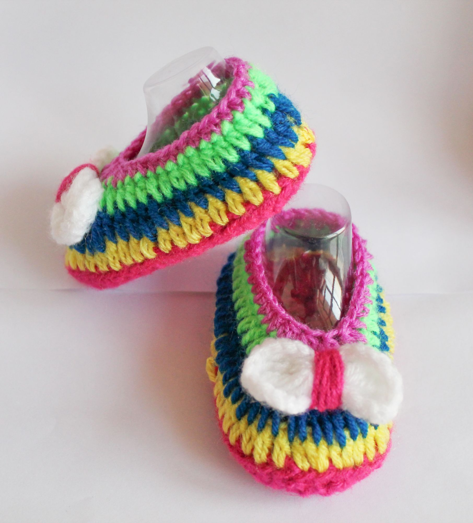 Woonie Multicolored Handmade Woolen Booties for Kids