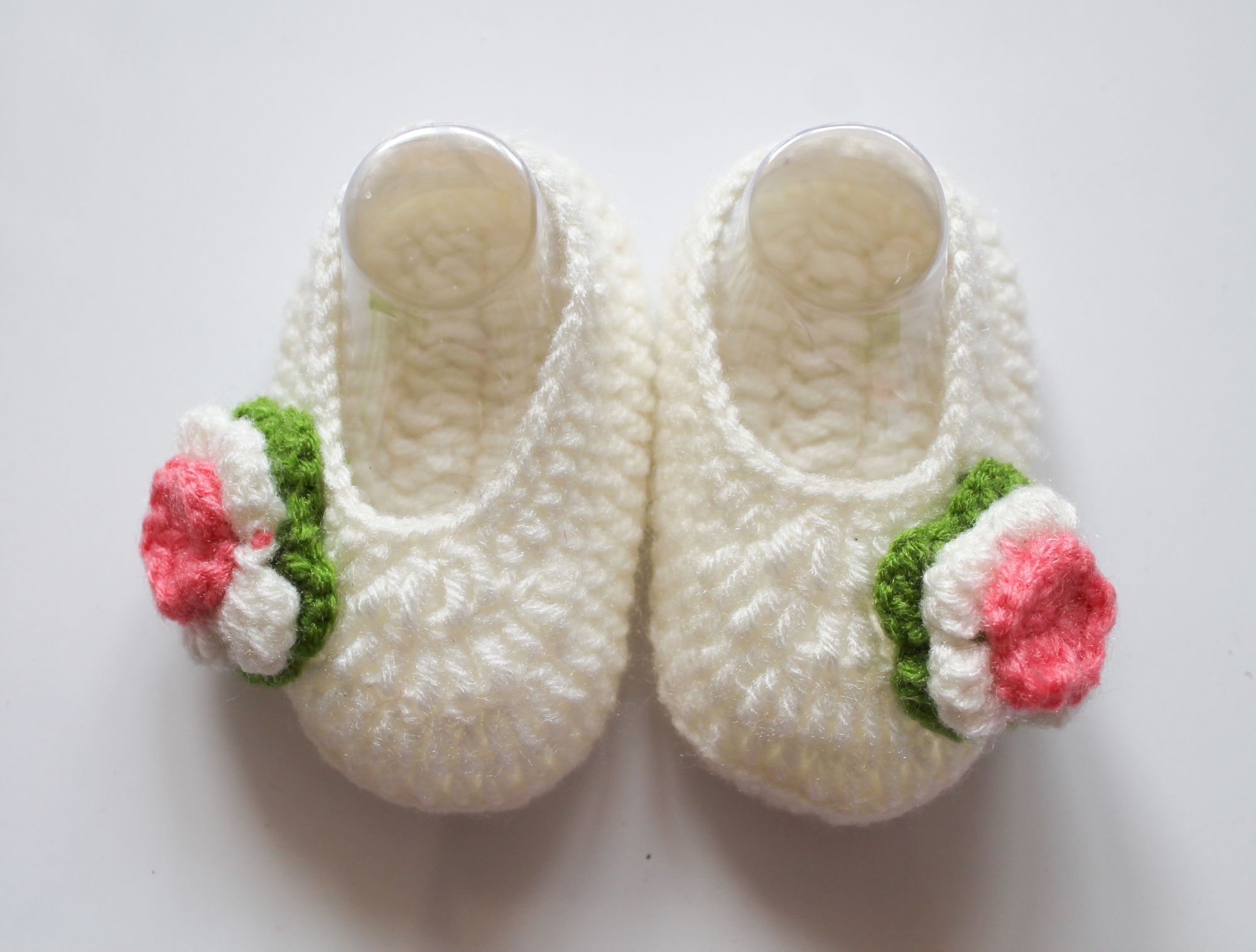 Woonie Handmade Cream Floral Booties