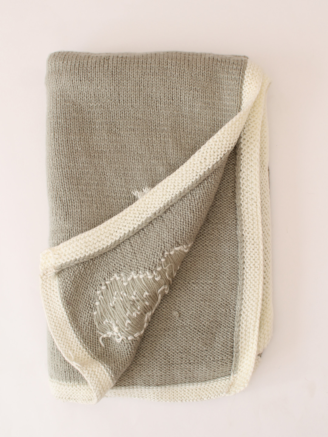 Woonie Handknitted Rabbit Design Blanket - Grey