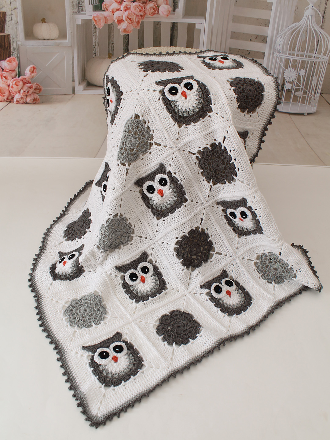 Woonie Handmade Owl Crib Blanket - Grey
