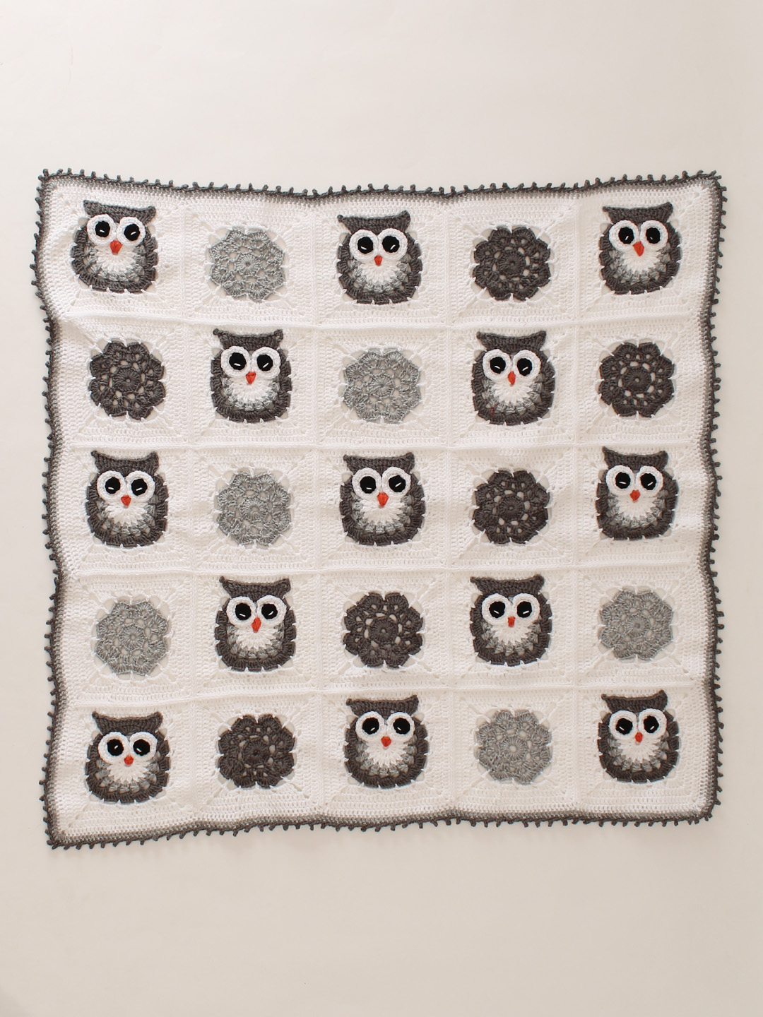 Woonie Handmade Owl Crib Blanket - Grey