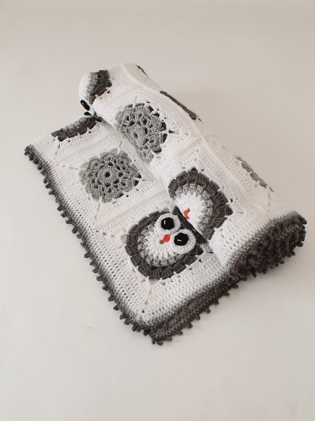 Woonie Handmade Owl Crib Blanket - Grey