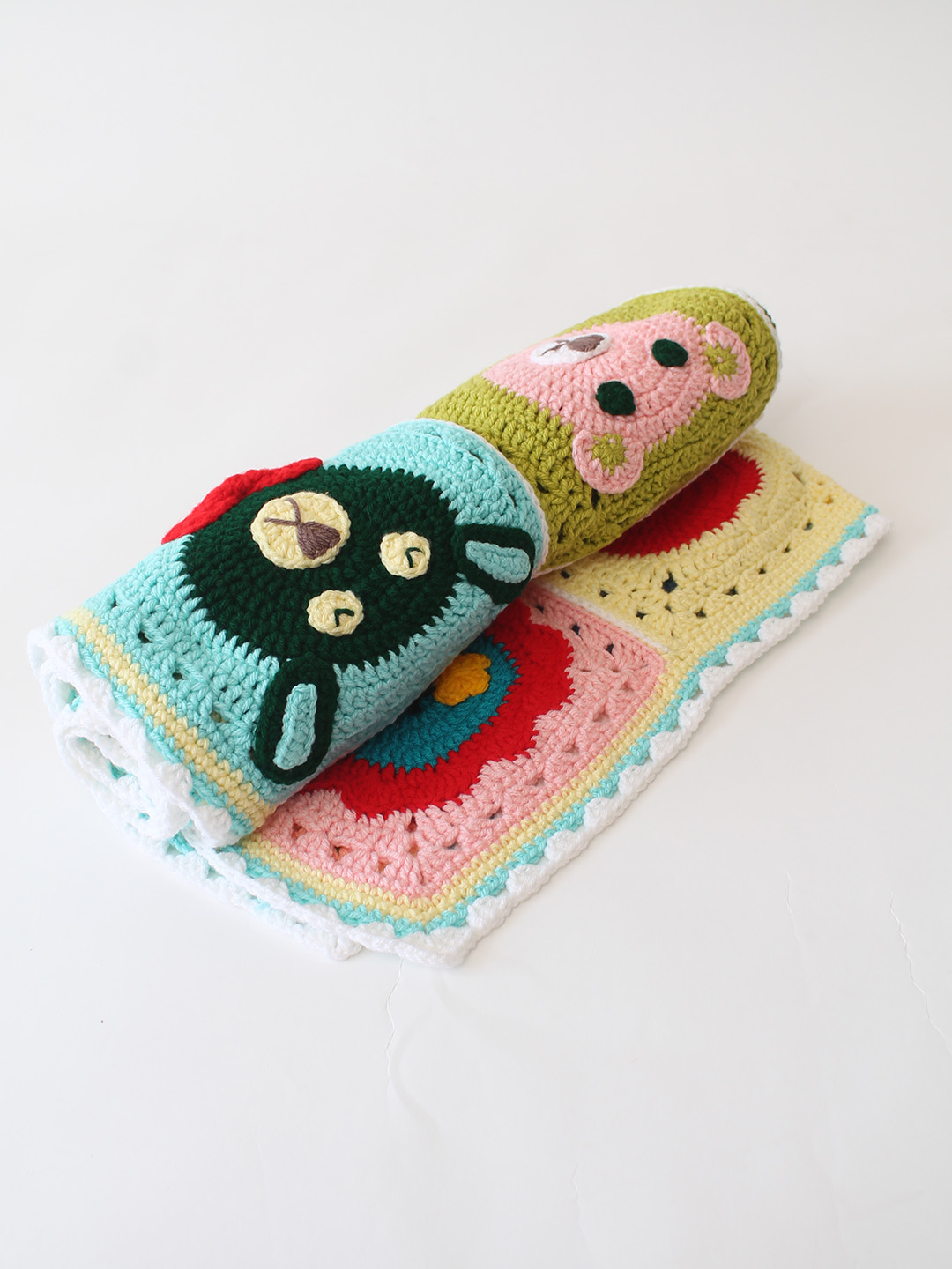 Crochet Handmade Woolen Animal Design Blanket 40*40 inch with Sherpa Lining