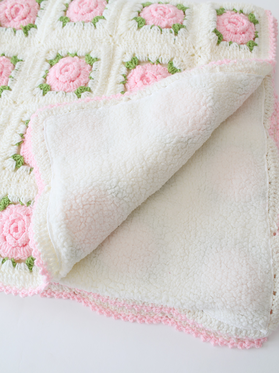 Crochet Handmade Woolen Pink Rose Blanket 40*40 inch with Sherpa Lining